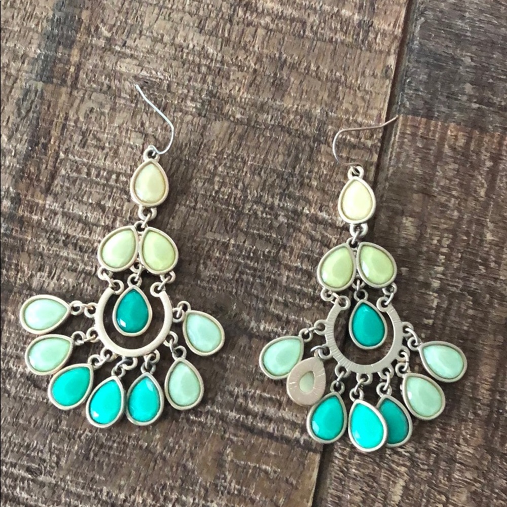 Chandelier earrings